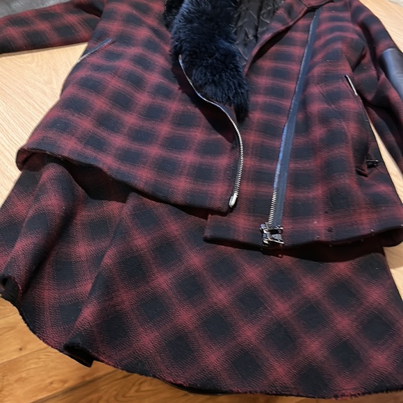 Philip lim skirt to go with or without coat - Picture 2 of 7